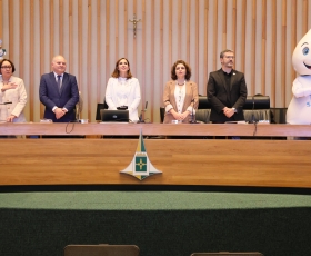 Sessão solene da Câmara Legislativa do DF em homenagem aos 53 anos do Hospital Universitário de Brasília (HuB)